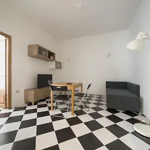 Casa Sant' Elena , Rome Italie