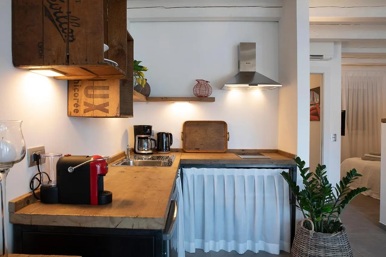 Sunset Residence Brenzone sul Garda 0*,  Italy