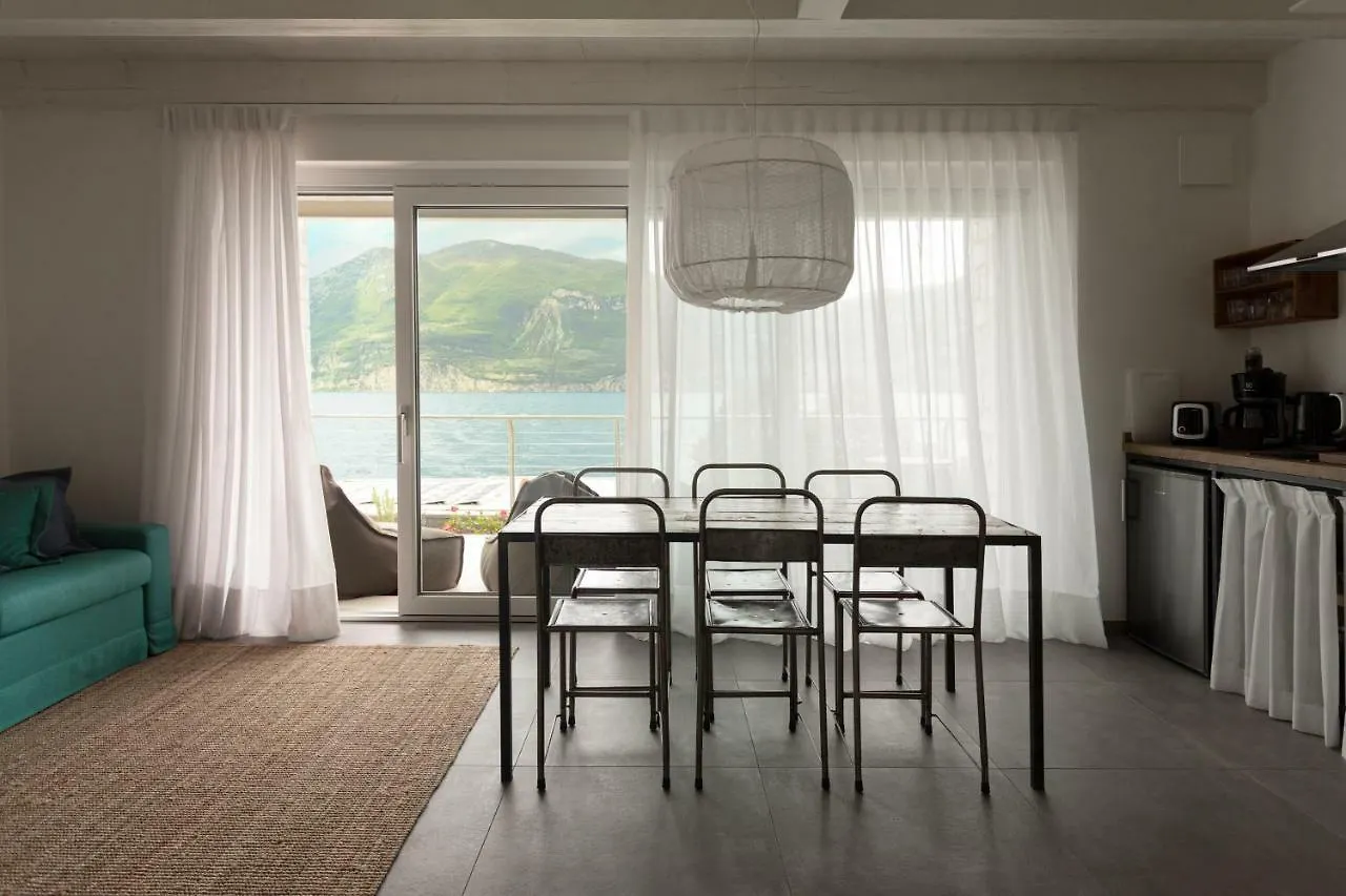 Sunset Residence Brenzone sul Garda Italy